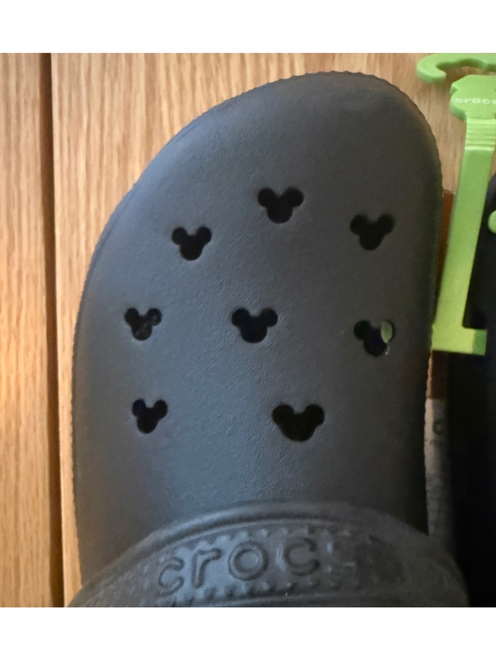 RARE Disney Parks Crocs Mickey Classic II Black NWT M8 W10 Disney Park Exclusive - Picture 3 of 6